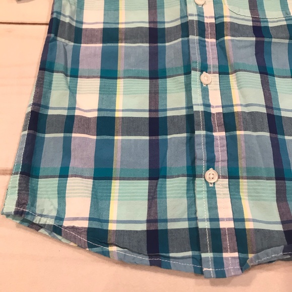 8/$25 TCP The Children’s Place Short Sleeve Plaid Sh… - Picture 5 of 11
